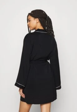 Anna Field Amanda Satin Dressing Gown - Badjas - Black -Anna Field Fashion Verkoop 2ed7ad8212184e4ca1dc1b97ba75f567